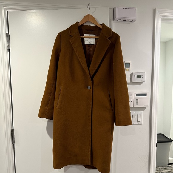 Aritzia Stedman Coat - Picture 7 of 7